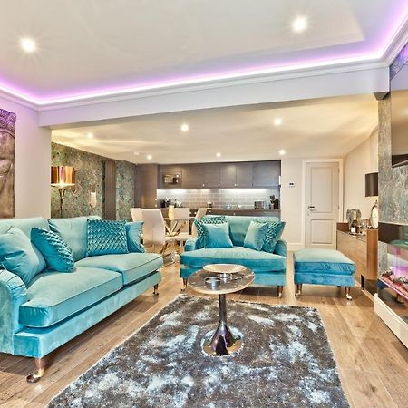 The Mews Boutique Deluxe Apartments, Sleep 2-6 People , Central Location, Free Parking Windermere Eksteriør billede