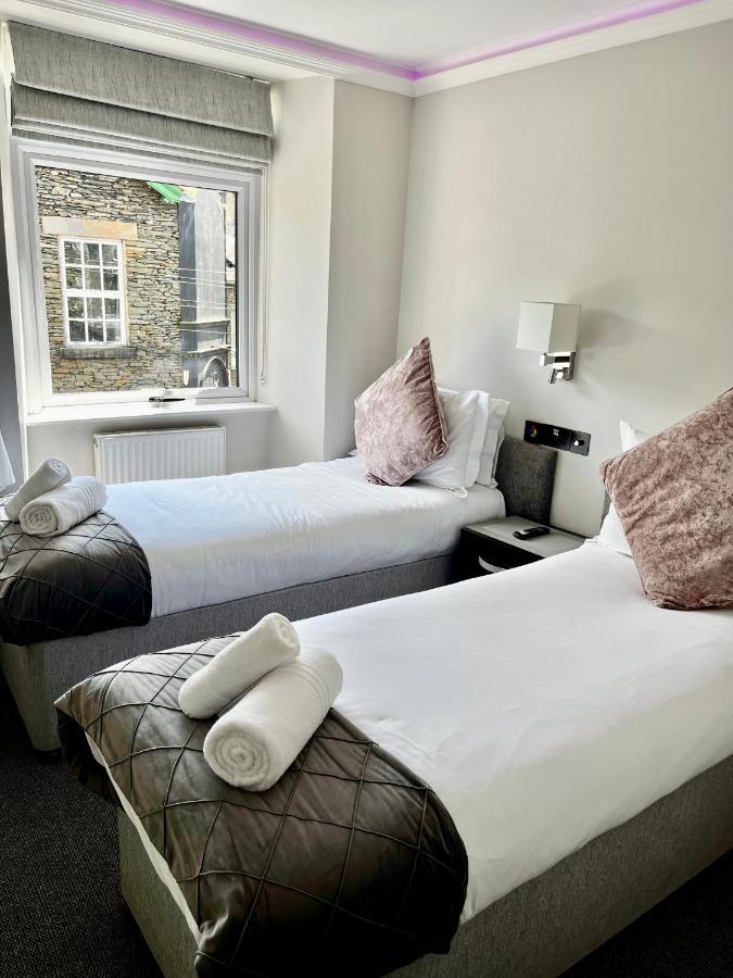 The Mews Boutique Deluxe Apartments, Sleep 2-6 People , Central Location, Free Parking Windermere Eksteriør billede
